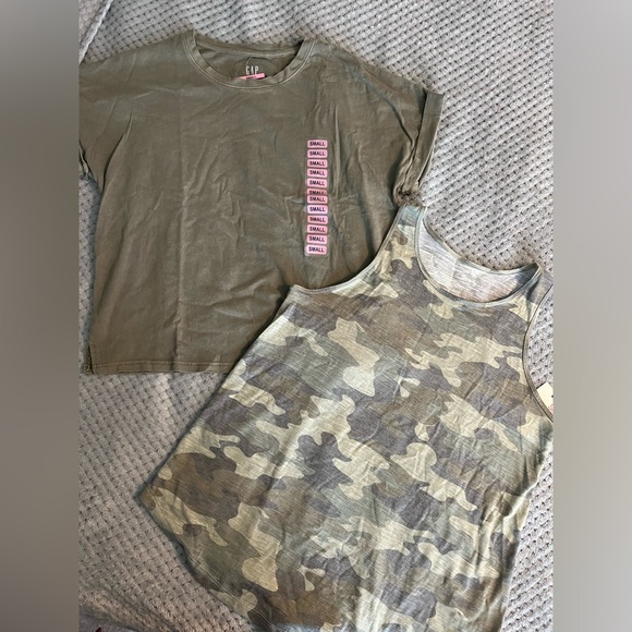 NWT Tee & tank bundle camo green camo Gap small & SO medium - Picture 1 of 3